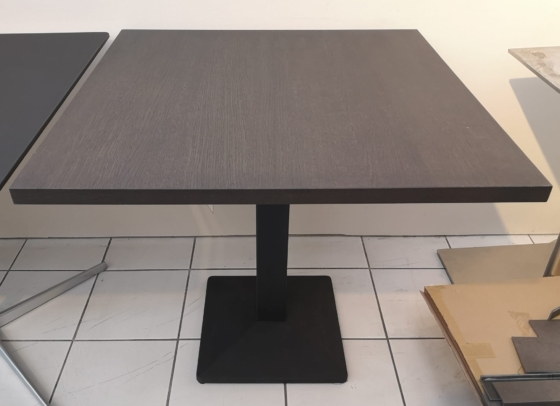 SieMatic Tischplatte mit Mobitec Fußgestell
